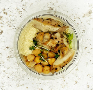 Chargrilled chicken, quinoa, chickpeas & humus Pot